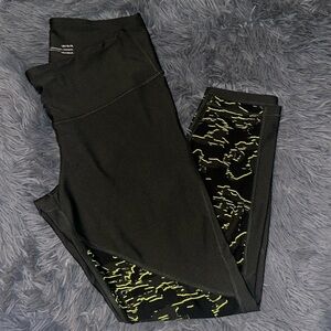 Women’s UNDER ARMOUR leggings